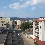 West 3* ساني بيتش