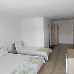 West بيت ضيافة ساني بيتش