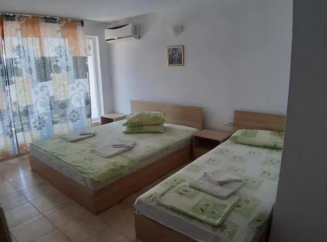 West 3* Σάνι Μπιτς