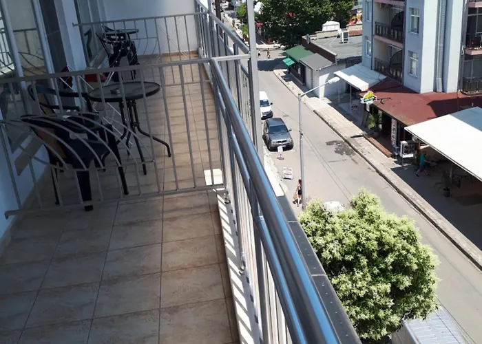 Πανσιόν West 3*