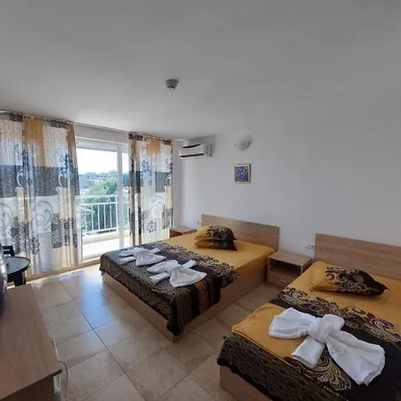 West Affittacamere 3*