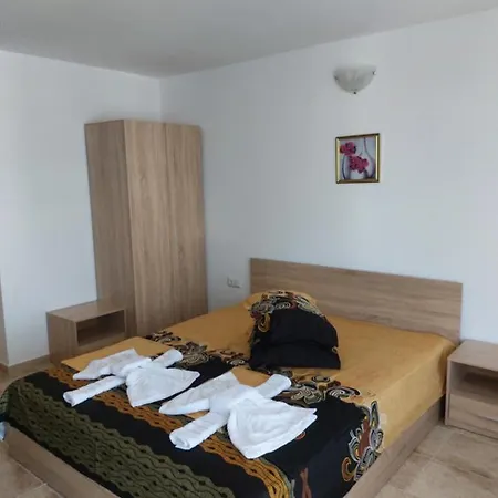 Affittacamere West 3*