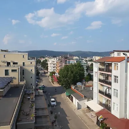 West * Sunny Beach
