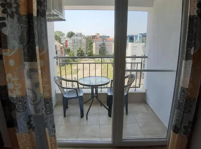 West Pensionat Slăntjev Brjag