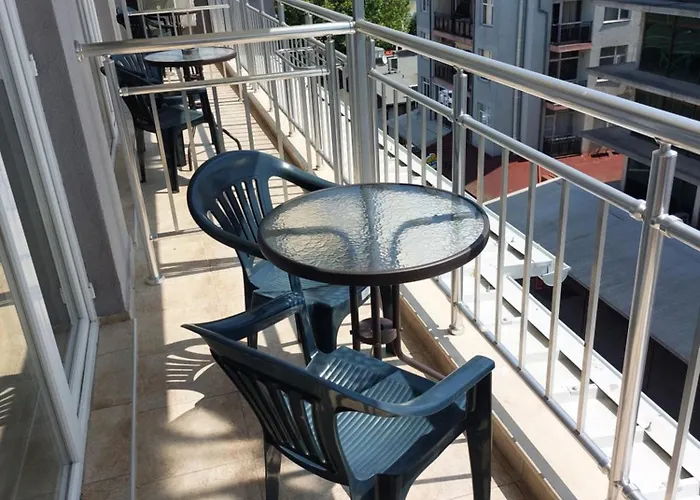 West 3* Slăntjev Brjag